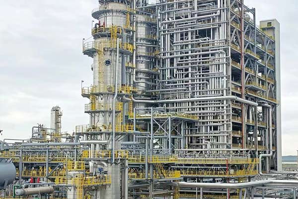 長春重鋼結(jié)構(gòu)建筑的基礎施工有哪些特殊要求？